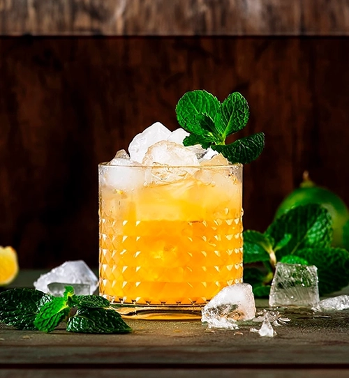 Mai Tai Matusalem - receta de mai tai clásico con ron Matusalem Platino y Gran Reserva, limón y menta en vaso old fashioned